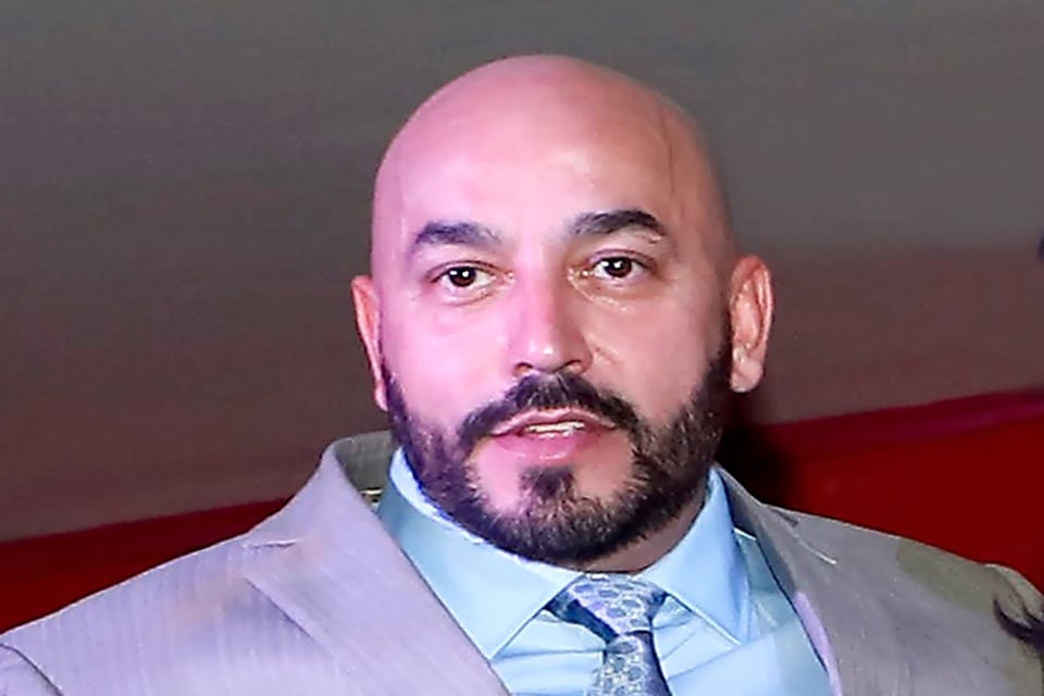 Tras ser absuelto de acoso sexual, Lupillo Rivera le dedica emotivo mensaje a su padre, pero algo sale mal