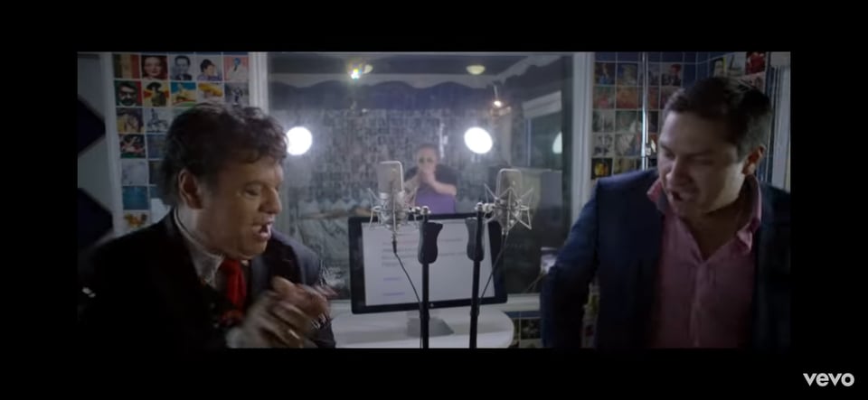"Juan Gabriel siempre supo con quién cantar sus canciones"