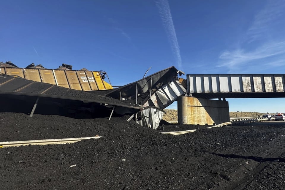 Investigación de autoridades, Suceso en las vías del tren, Seguridad ferroviaria, Desastre en el transporte, MundoNOW