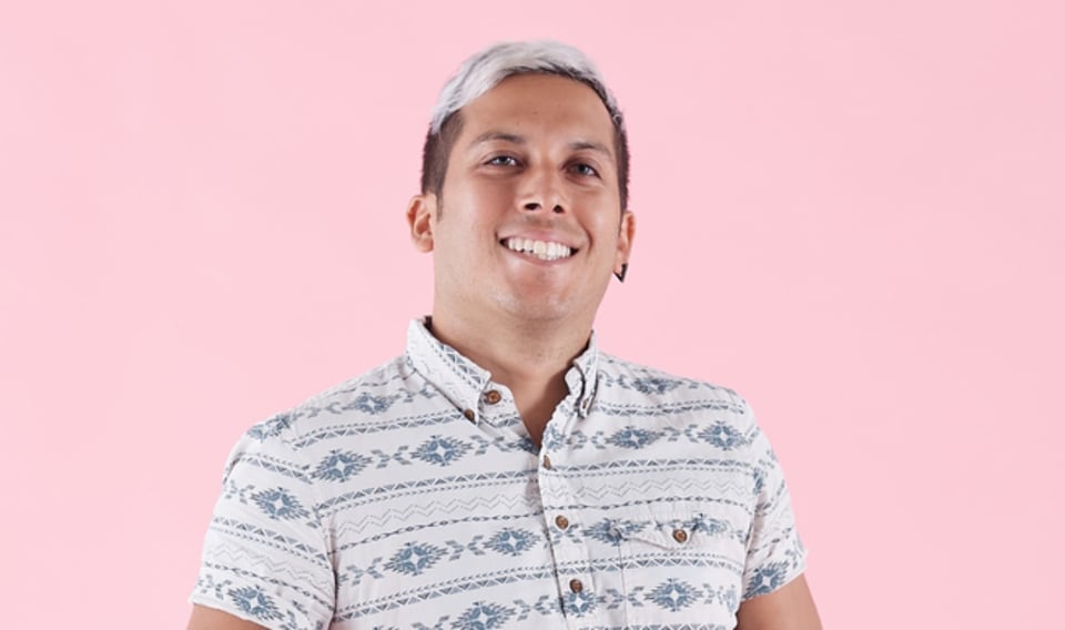Youtuber mexicano Alex Tienda se queda atrapado en Ucrania en medio de la guerra y emprende viaje de huida (VIDEOS)