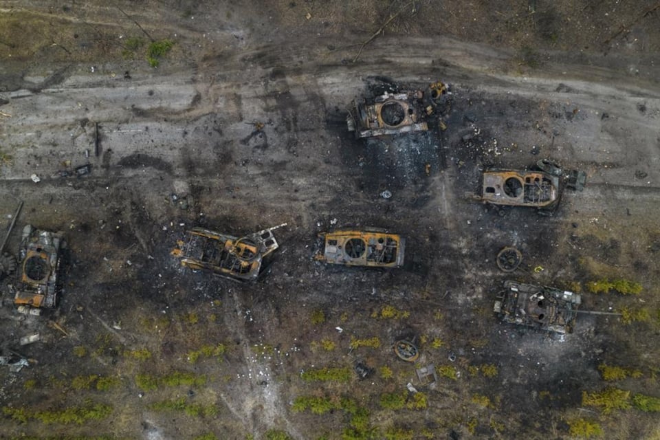 Tropas rusas devuelven a Ucrania el control de Chernóbil