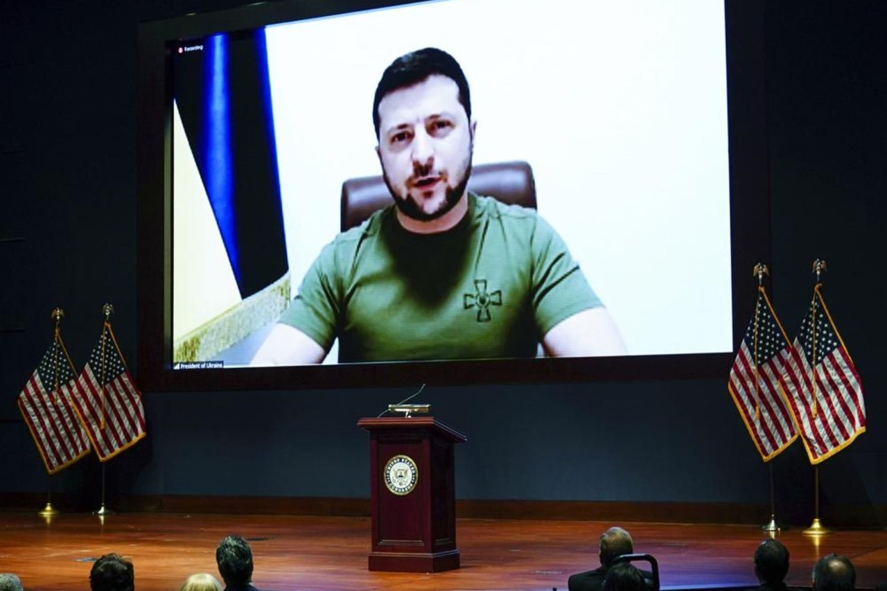 Presidente de Ucrania deja entrever que no se unirán a la OTAN