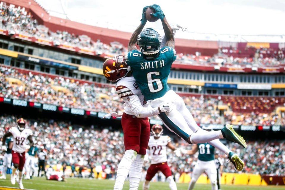 NFL: Eagles se mantienen invictos al apalear a Commanders featured image