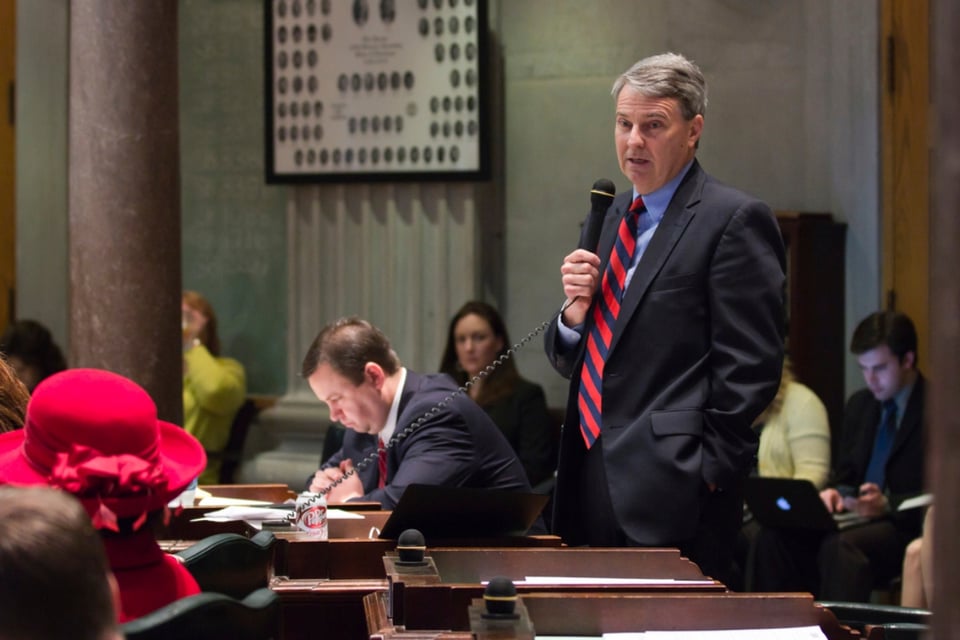 Muere el demócrata Roy Herron en accidente de jet ski, fue legislador estatal de Tennessee featured image
