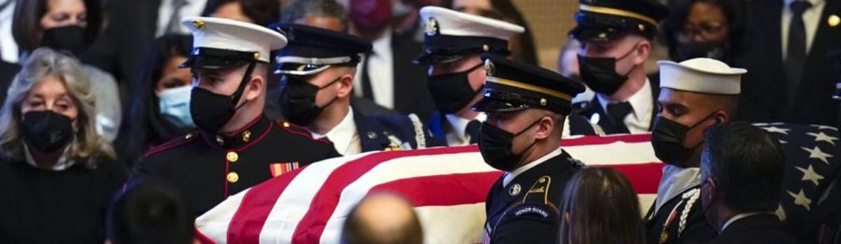Biden y Obama de luto. Asisten a funeral