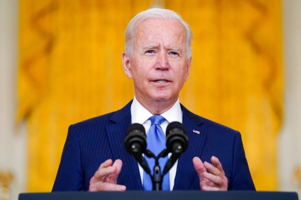 Biden asume responsabilidad por maltrato a migrantes y promete ‘castigo’