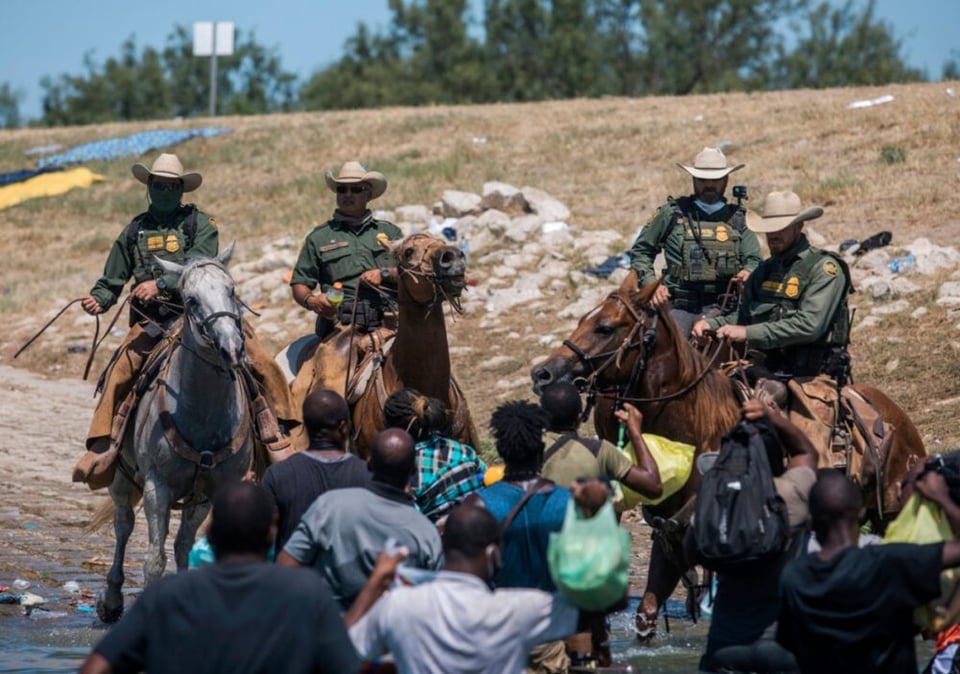 EEUU comienza expulsión masiva de migrantes haitianos en Texas