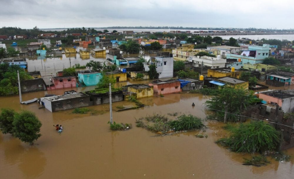 Inundaciones en India dejan 17 muertos y 100 desaparecidos