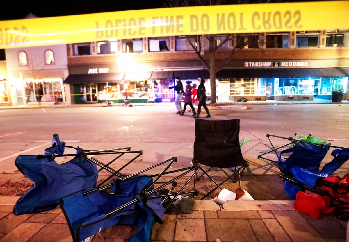 Desfile navideño: confirman 5 muertos y más de 40 heridos en atropello en Wisconsin