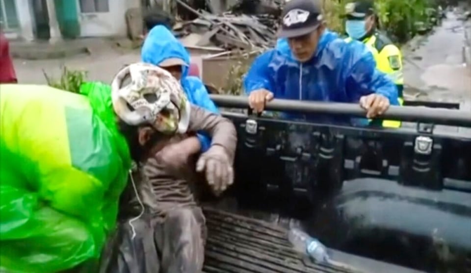 Reportan saldo mortal y múltiples heridos tras erupción de volcán