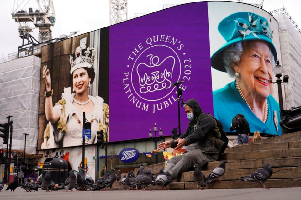 Reina Isabel II 70 Aniversario en el trono: ¿Harry y Meghan despojados?