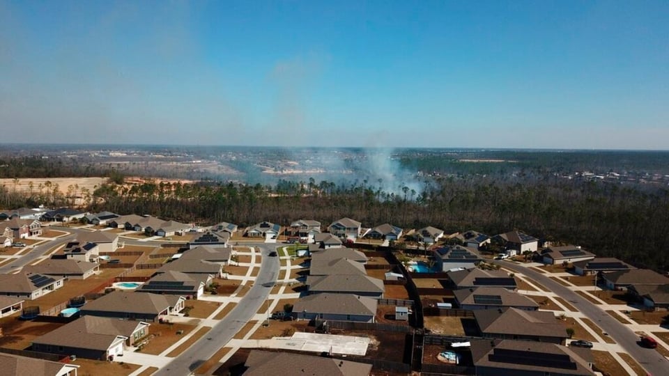 Incendio forestal en Florida: declaran estado de emergencia y ordenan evacuaciones
