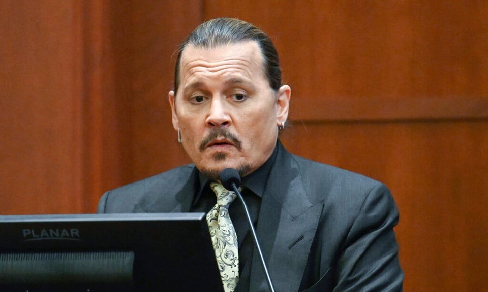 Johnny Depp declara en juicio contra su ex esposa Amber Heard