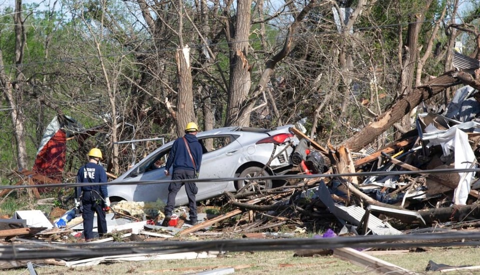 Murieron tres estudiantes de meteorología en dramático choque tras perseguir una tormenta