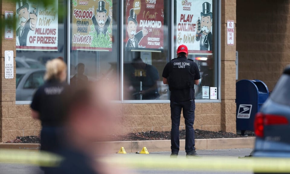 FBI investiga como ‘crimen de odio’ el tiroteo mortal en supermercado de EEUU