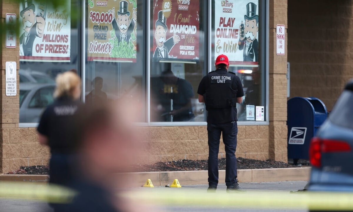 FBI investiga como crimen de odio el tiroteo mortal en supermercado de EEUU