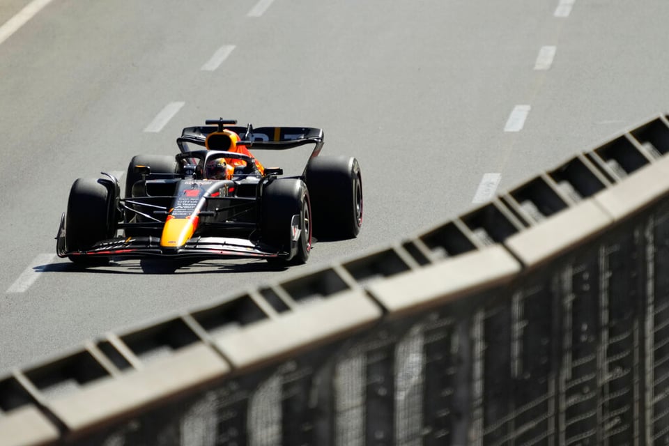 Verstappen gana y Ferrari acaba en fiasco