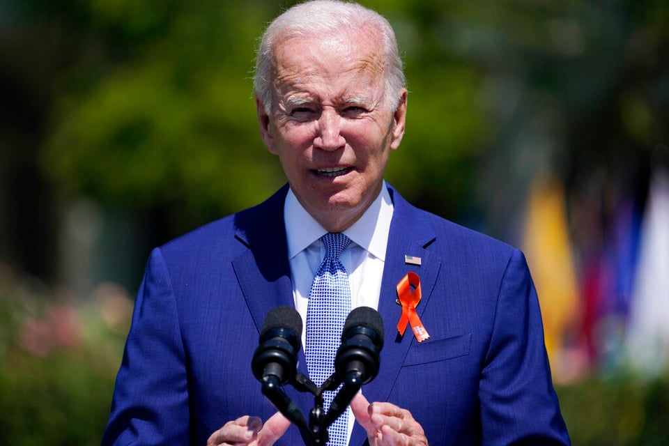 Biden se siente "mejor cada día" de su infección de COVID