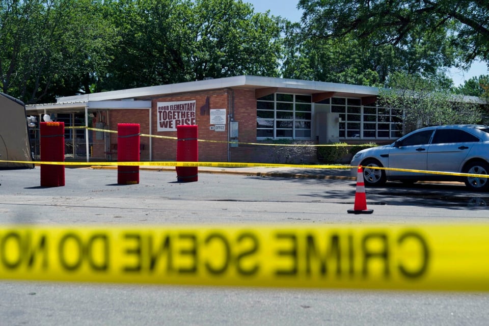 Families demand suspension of 5 Ulvalde police officers for «inaction» in shooting