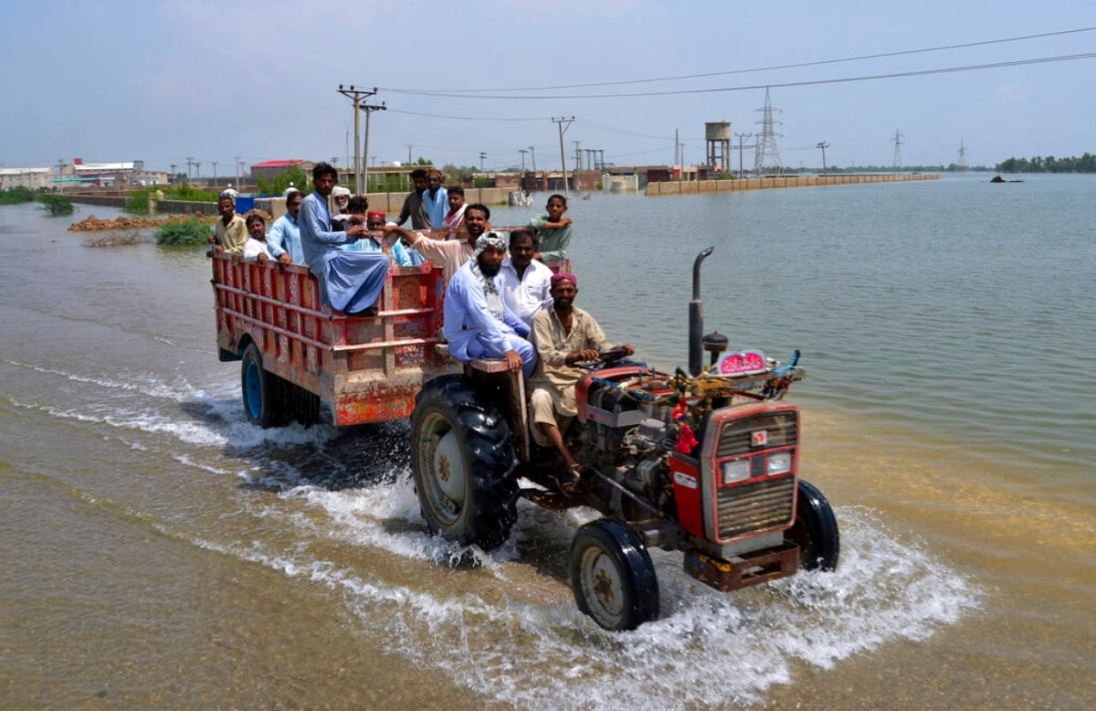 Lluvias monzónicas e inundaciones matan a 75 personas en un día en Pakistán