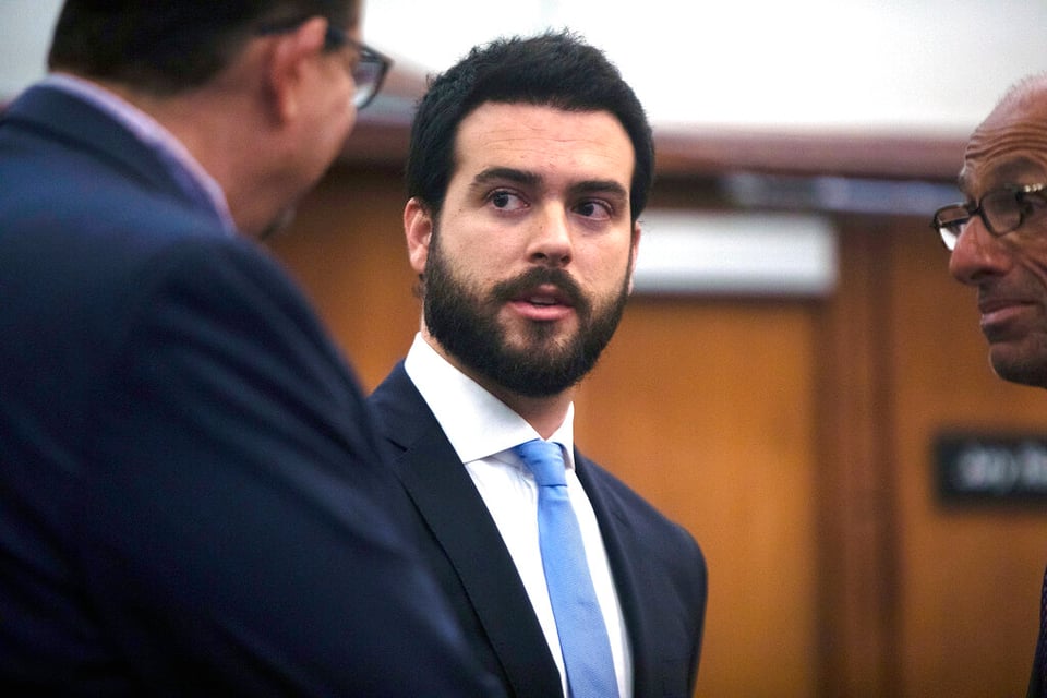 Pablo Lyle aparece inesperadamente con su esposa a horas del veredicto (FOTOS)