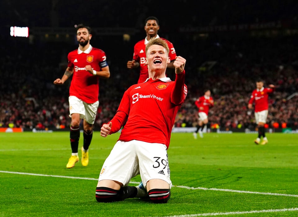 Manchester United anota en los descuentos y vence al Omonia (FOTOS) featured image