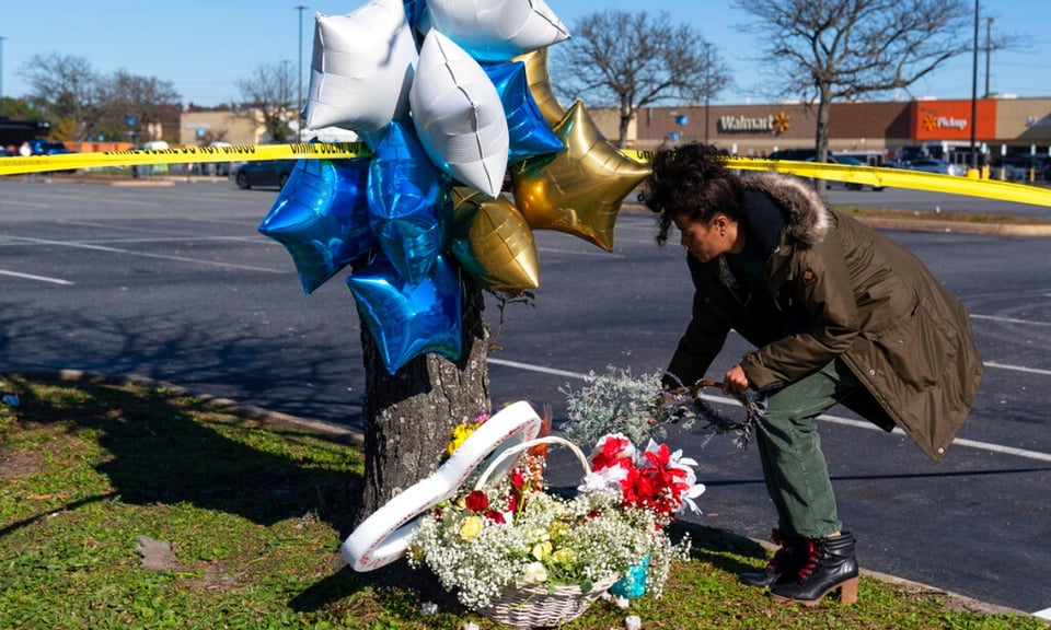 Empleada de Walmart narra escalofriantes detalles del mortal tiroteo