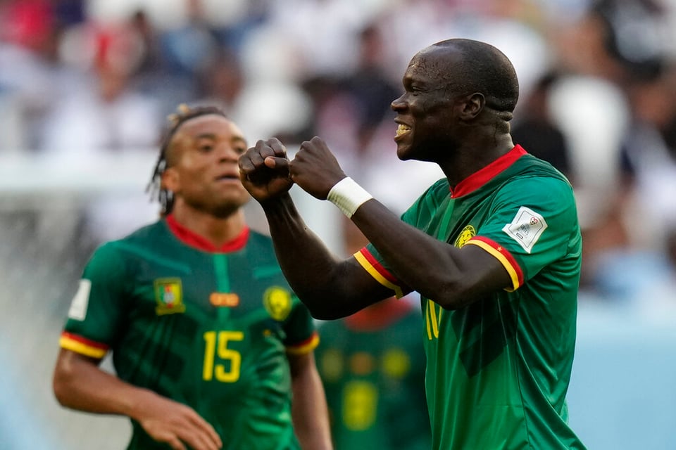Camerún vs Serbia; un verdadero 'duelo' en la cancha