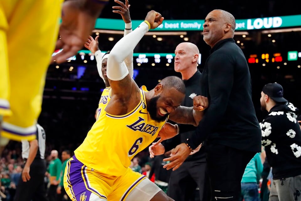 Record points LeBron James