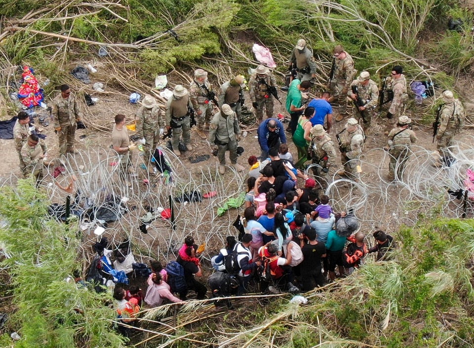 Lawmakers approve immigration initiative