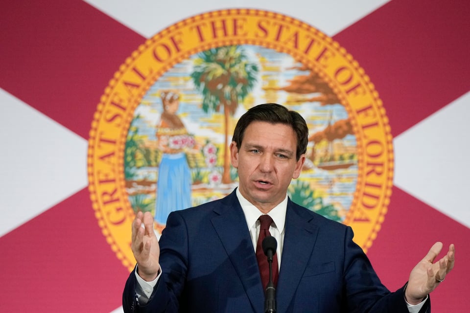 Gobernador DeSantis enviará efectivos de Florida a Texas para seguridad fronteriza