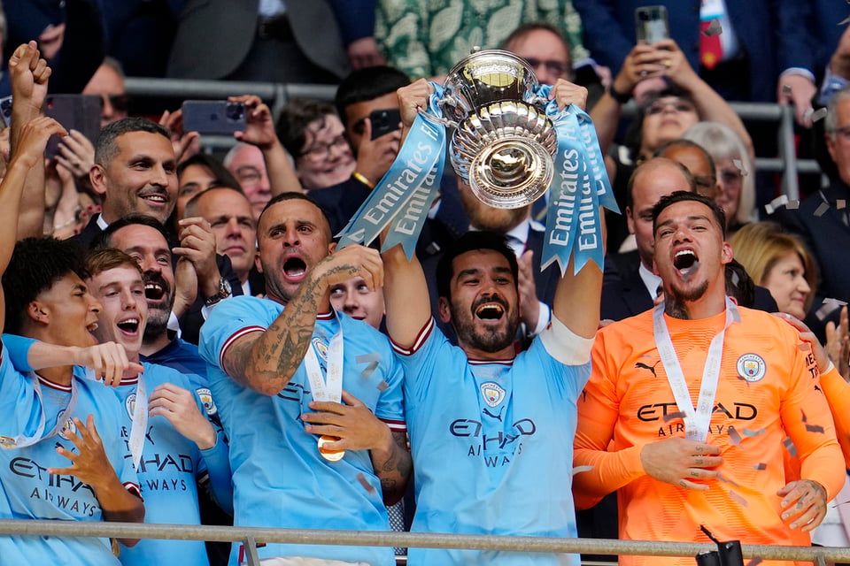 El City se convirtió en el 13mo equipo en la historia en conseguir el doblete de liga y copa