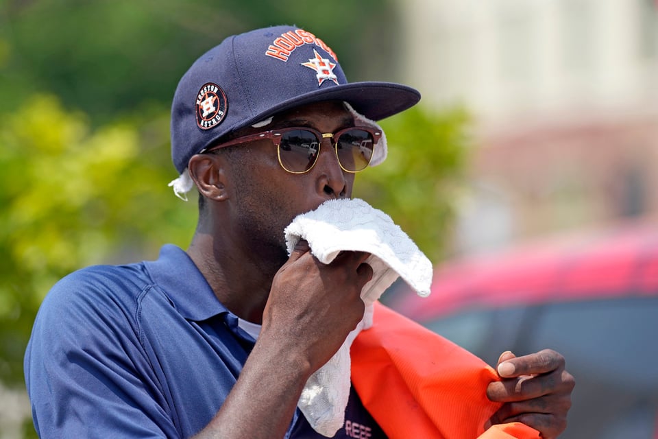 Ola de calor continúa azotando sur de Estados Unidos desde Texas hasta Florida