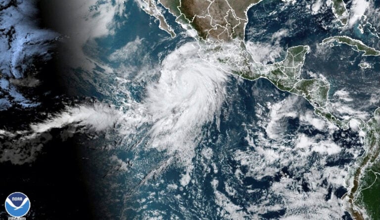 Se forma la tormenta Franklin y pone en alerta a dos países