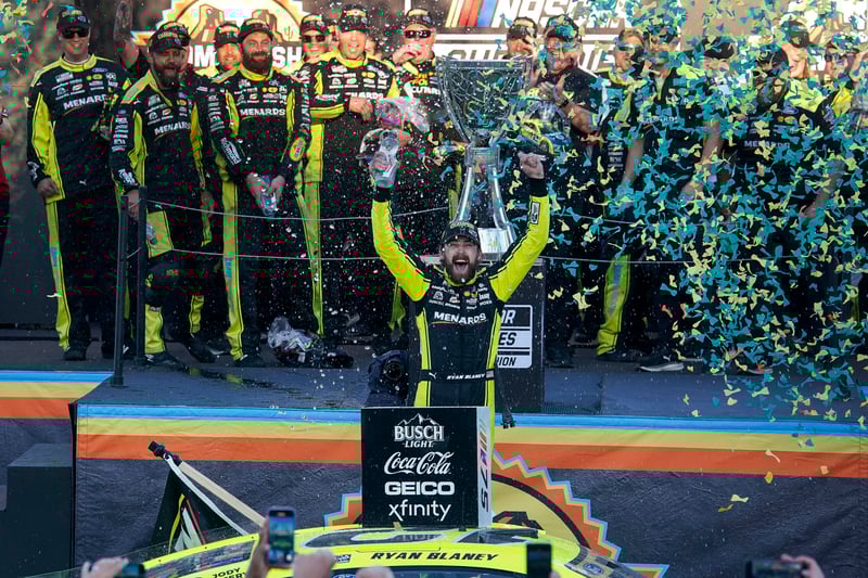Blaney se corona campeón de la temporada 2023 de NASCAR Cup en Phoenix featured image