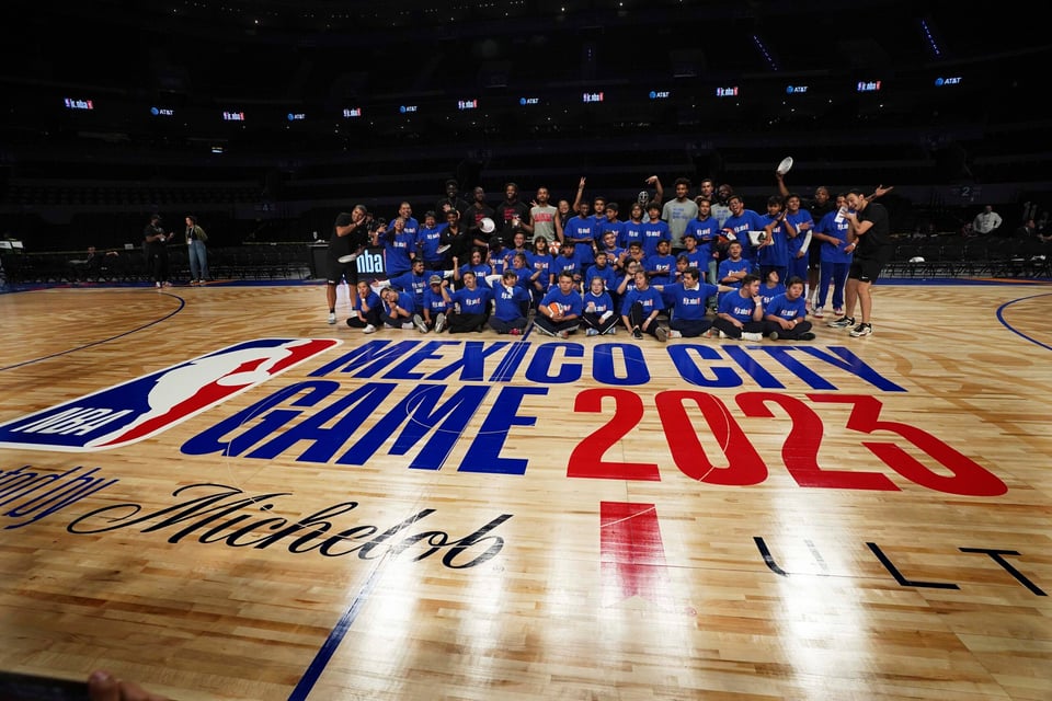 Magic y Hawks chocan en Ciudad de México