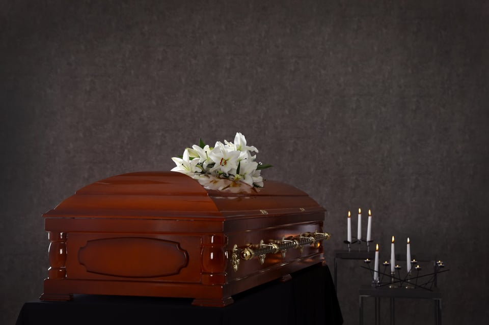 Neena Pacholke conductora de televisión muere a los 27 años; confirman que fue suicidio