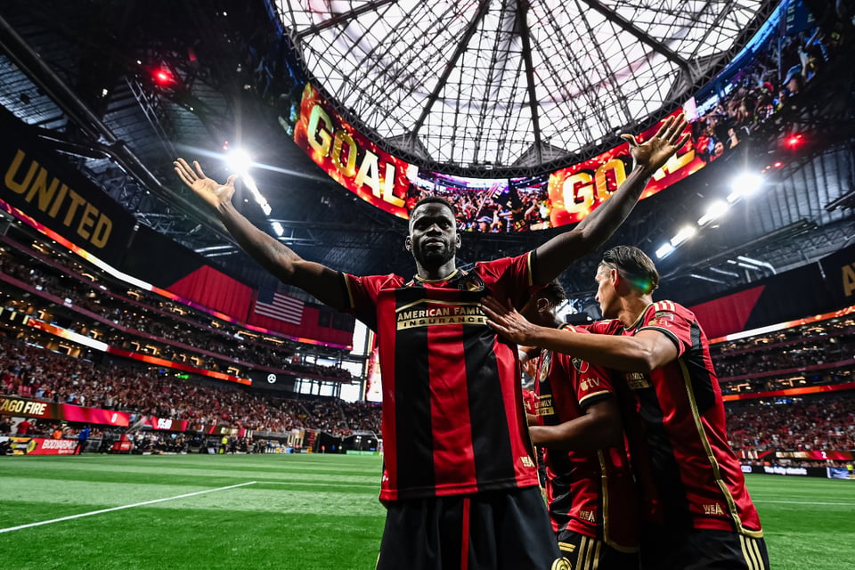 Atlanta United domina a Chicago Fire con un contundente 3-0