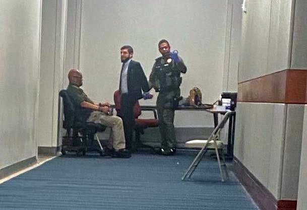Crónica: Abogado hispano de Georgia se mete en tremendo lío legal