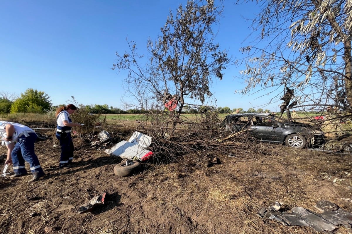 Avioneta se estrella durante espectáculo aéreo y deja saldo mortal