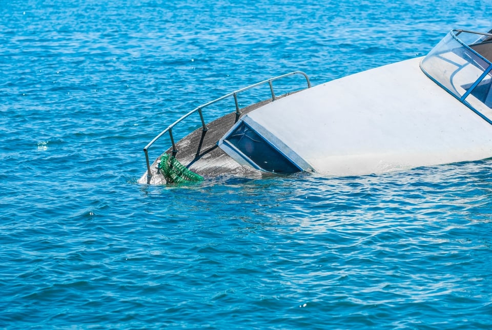 Cancún, Puerto Juárez, Incident, sinking of boat, MundoNOW