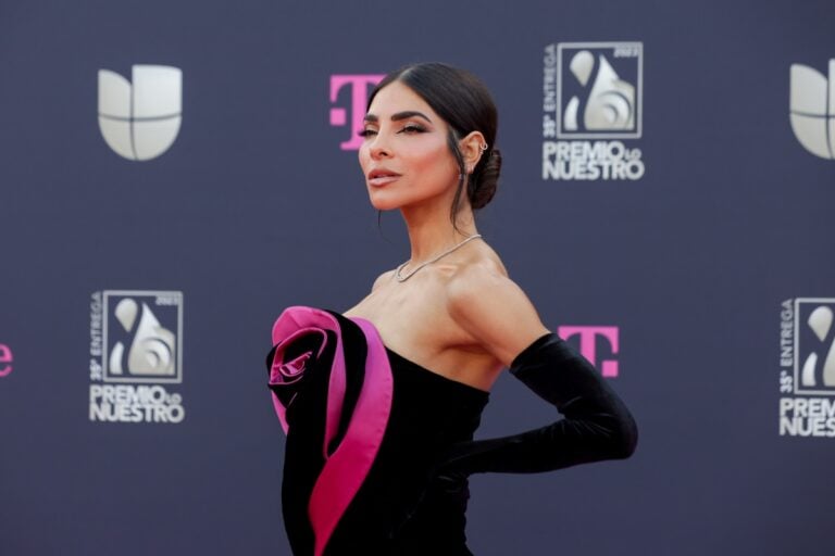 Alejandra Espinoza se defiende de hombre que la llamó «fea»