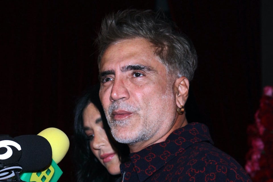 Ex de Alejandro Fernández confirma infidelidades del cantante
