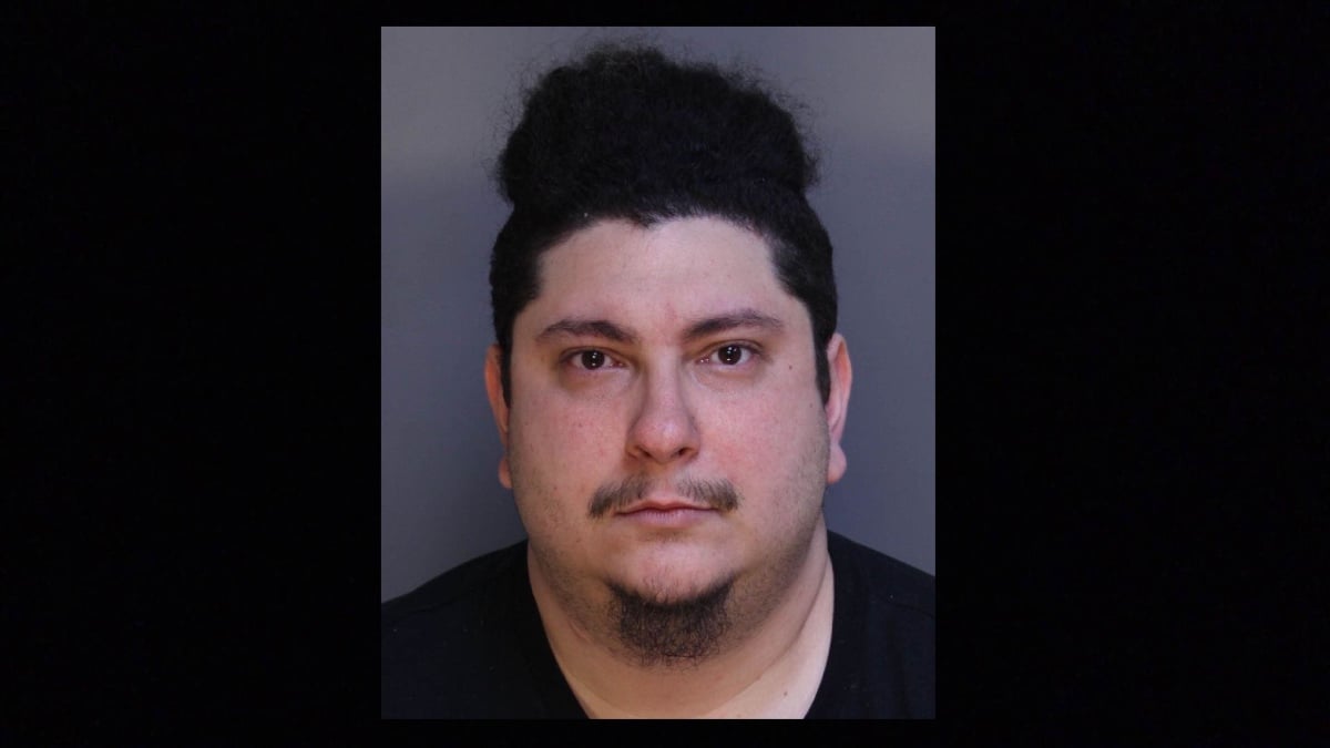 Bryan Morales Gracia es acusado de atacar a golpes a un bebé