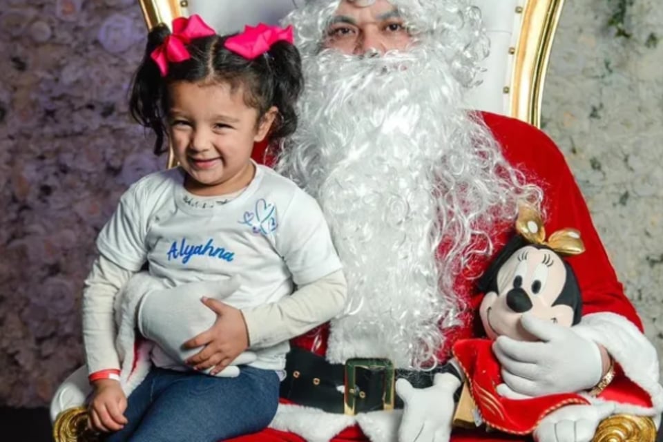 Bala perdida atraviesa a niña de tres años a pocos días de Navidad featured image
