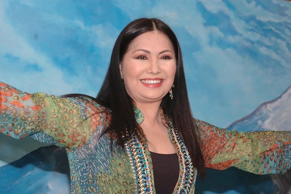 Ana Gabriel estalla y ¿confirma que su canción ‘Simplemente Amigos’ era para Verónica Castro? (VIDEO)