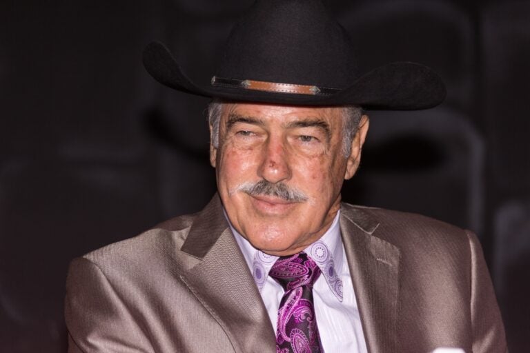 Viuda de Andrés García asegura que su hijo hará lo más triste; no asistirá al funeral del actor