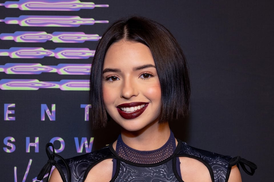 ¿La prueba del romance? Ángela Aguilar y Christian Nodal aparecen con objeto que ¿confirma un amorío? (FOTOS)