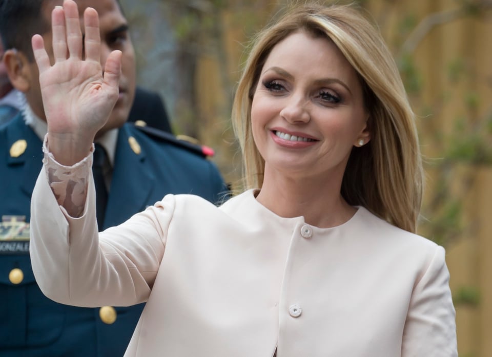 Angélica Rivera «La Gaviota» reaparece irreconocible y le llueven críticas featured image