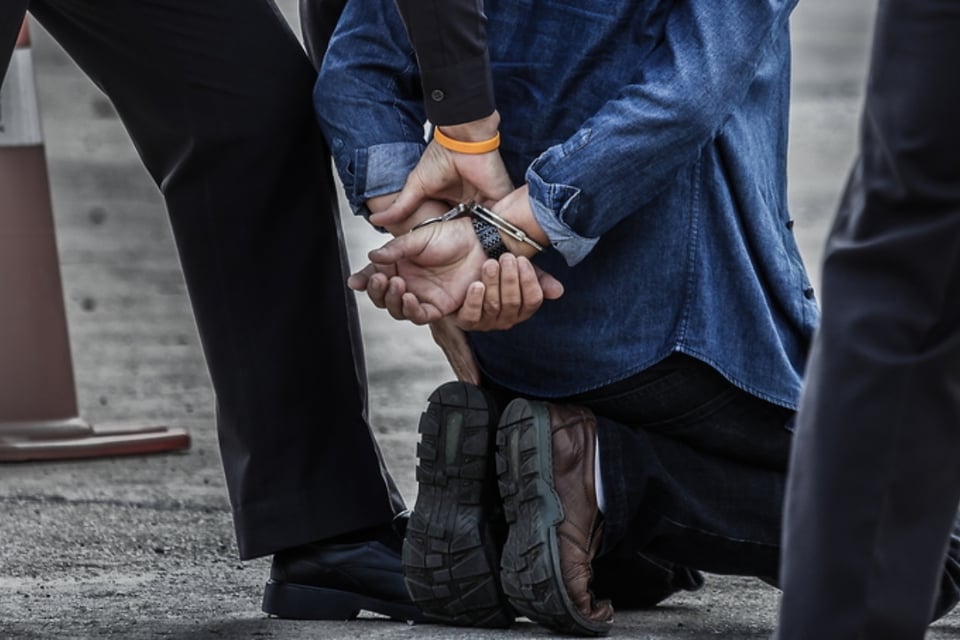 cárcel, prisión, EEUU, policía, ataque